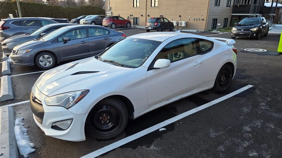 2014 Hyundai Genesis Coupe - Image 3 of 14
