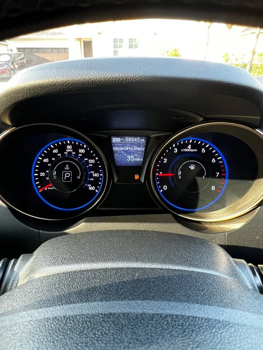 2014 Hyundai Genesis Coupe - Image 8 of 10