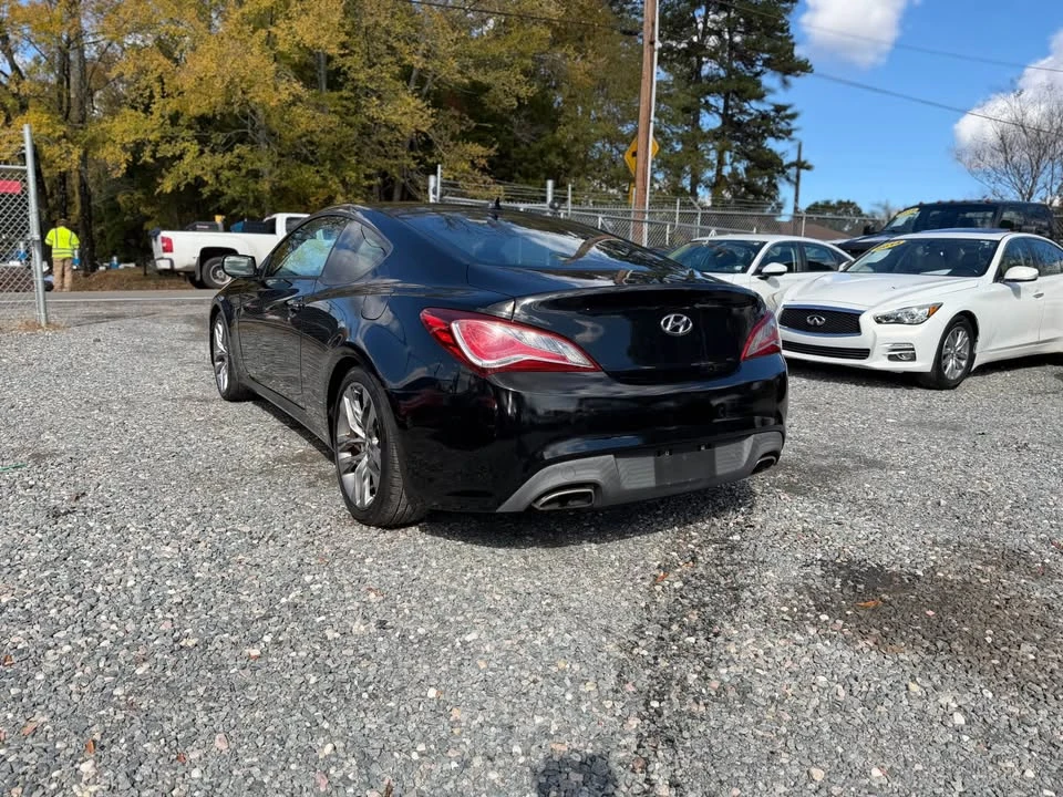 2014 Hyundai Genesis Coupe - Image 5 of 13