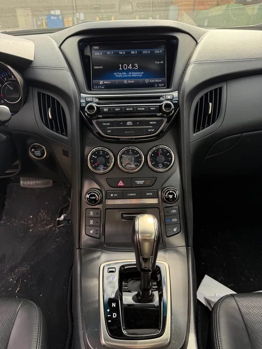 2014 Hyundai Genesis Coupe - Image 5 of 9