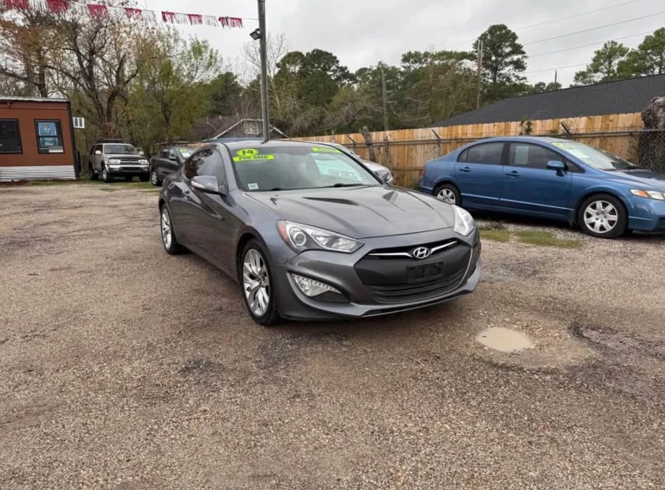 2014 Hyundai Genesis Coupe - Image 3 of 8