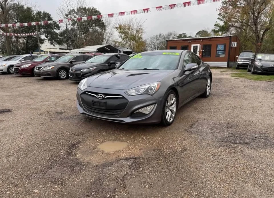 2014 Hyundai Genesis Coupe - Image 4 of 8