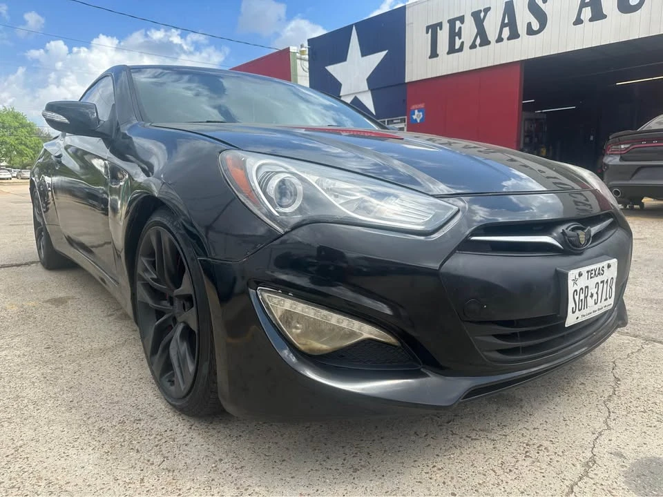 2014 Hyundai Genesis Coupe - Image 3 of 11