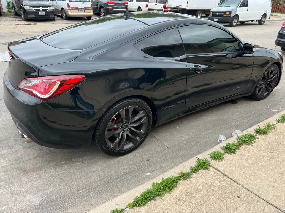 2014 Hyundai Genesis Coupe - Image 6 of 12