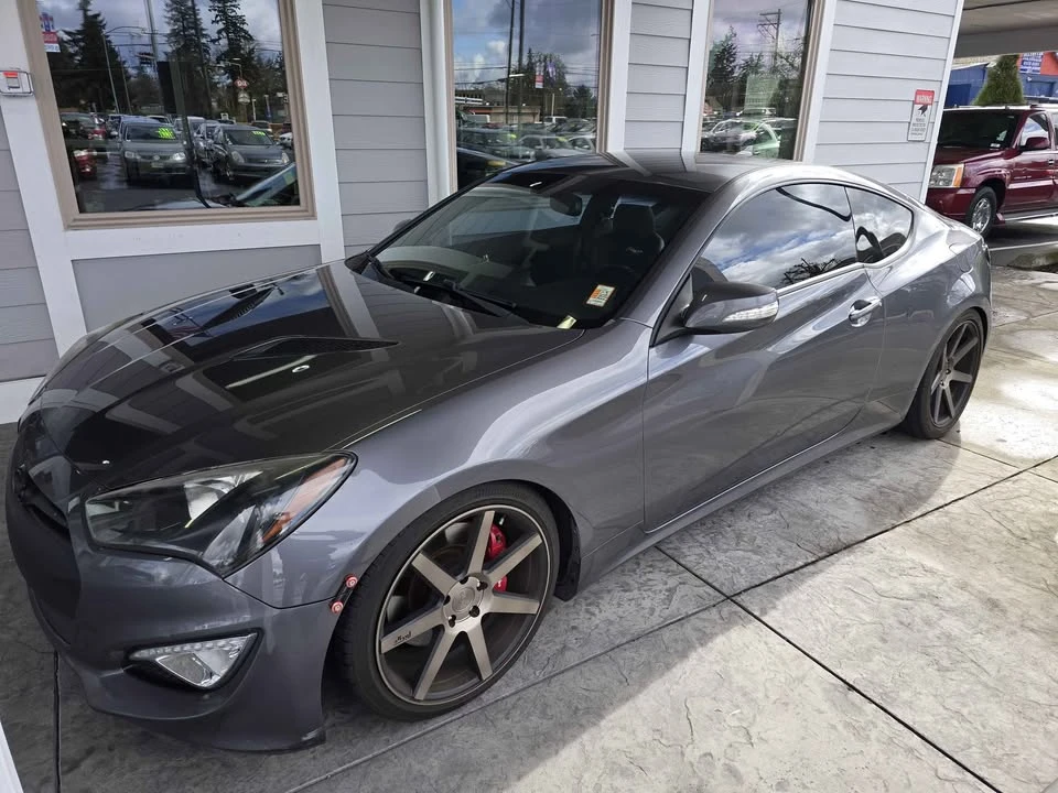 2014 Hyundai Genesis Coupe - Image 2 of 8