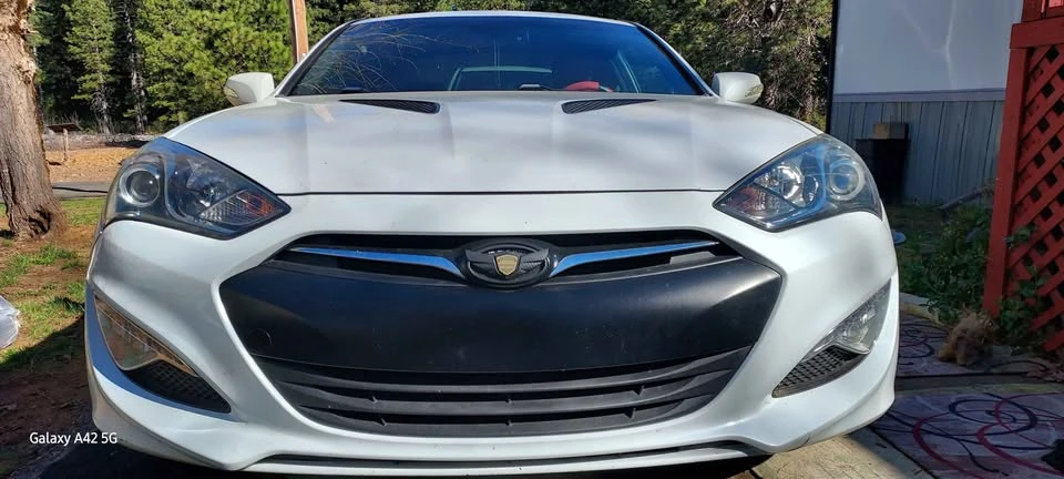 2014 Hyundai Genesis Coupe - Image 2 of 2