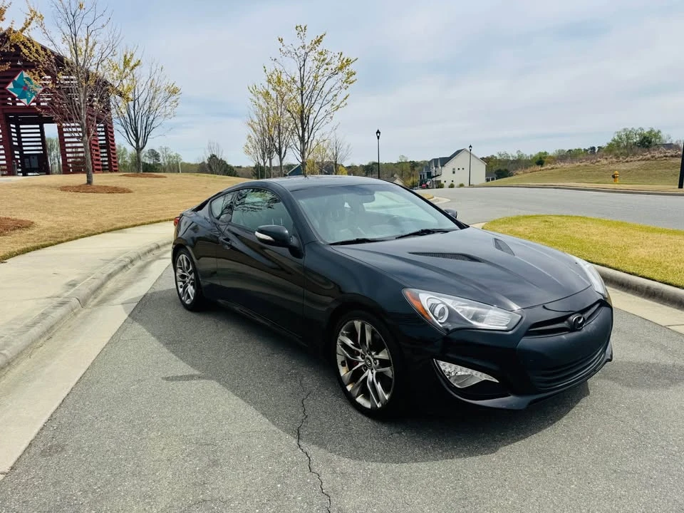 2014 Hyundai Genesis Coupe - Image 3 of 19