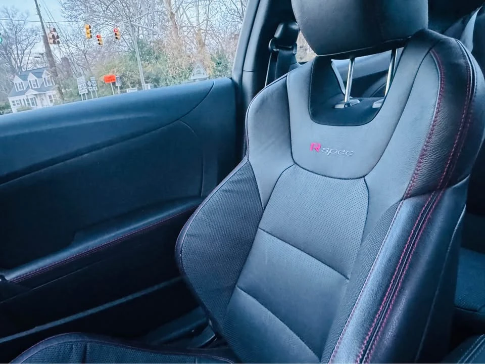 2014 Hyundai Genesis Coupe - Image 11 of 19