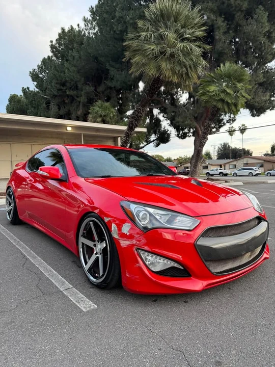 2014 Hyundai Genesis Coupe - Image 2 of 13