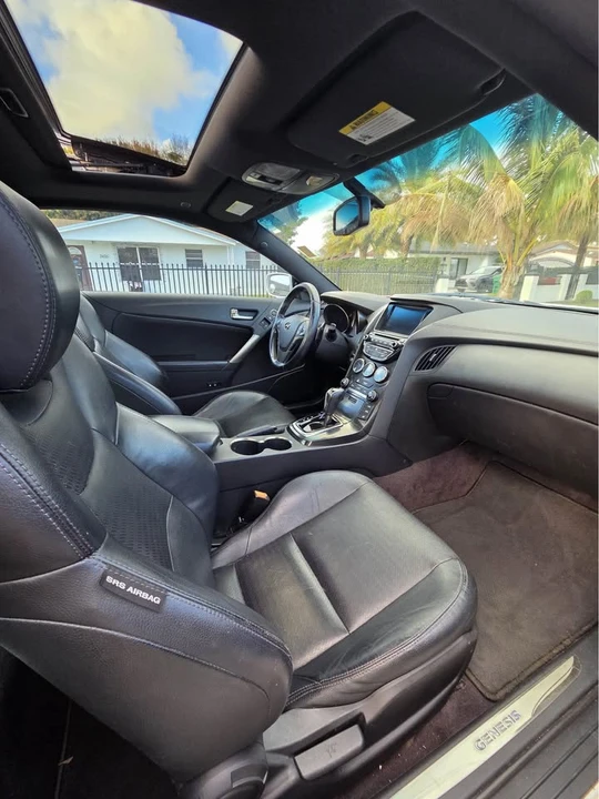 2014 Hyundai Genesis Coupe - Image 9 of 9