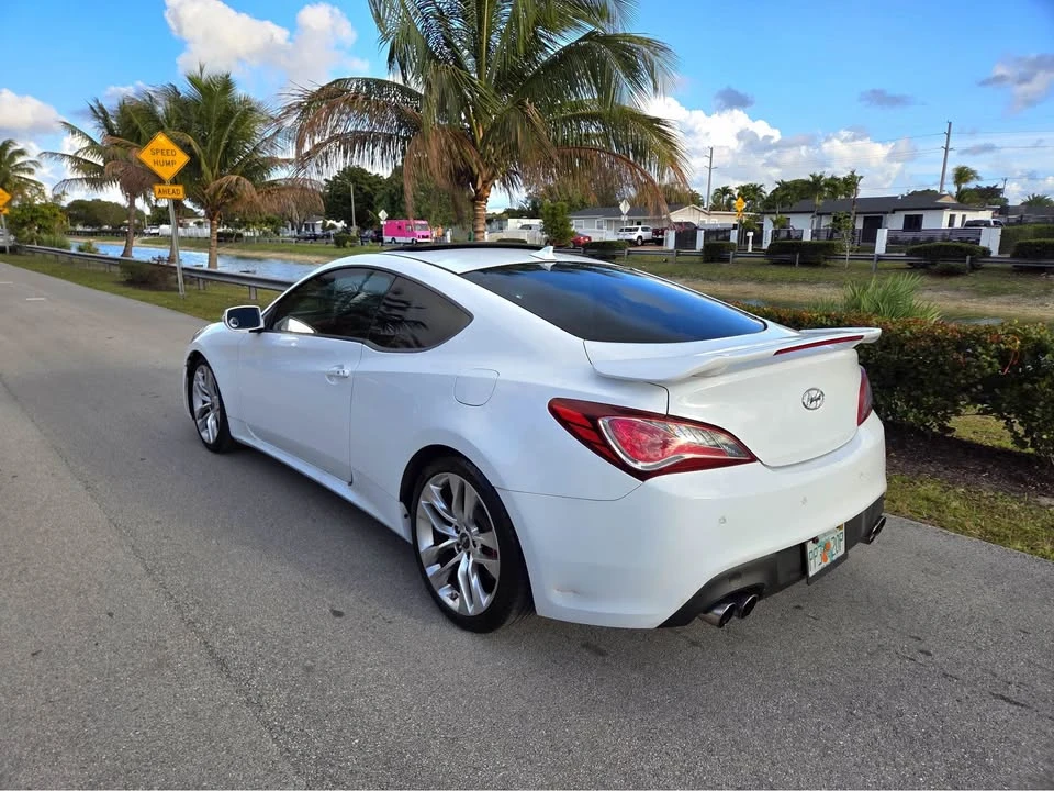 2014 Hyundai Genesis Coupe - Image 3 of 9