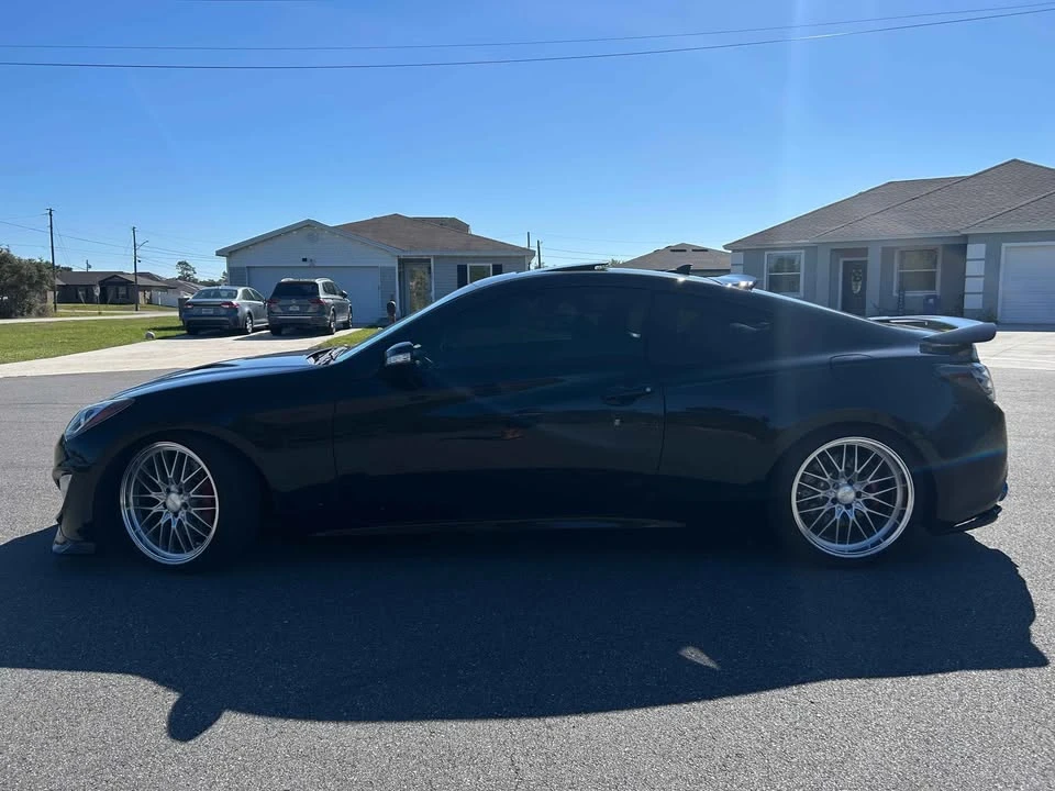 2014 Hyundai Genesis Coupe - Image 5 of 12