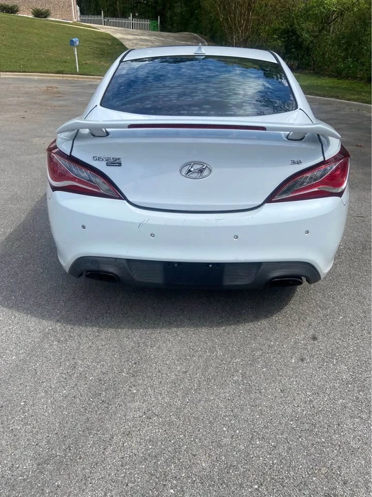 2014 Hyundai Genesis Coupe - Image 3 of 19