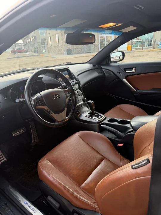 2014 Hyundai Genesis Coupe - Image 2 of 15