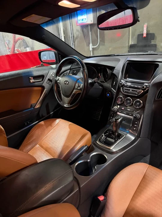 2014 Hyundai Genesis Coupe - Image 6 of 15