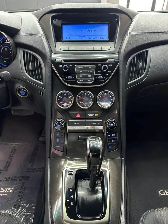 2014 Hyundai Genesis Coupe - Image 7 of 14