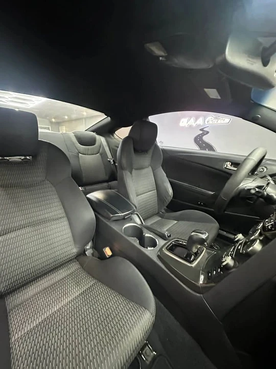 2014 Hyundai Genesis Coupe - Image 9 of 14