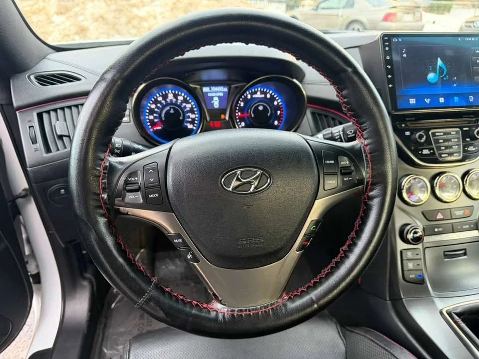 2014 Hyundai Genesis Coupe - Image 17 of 20