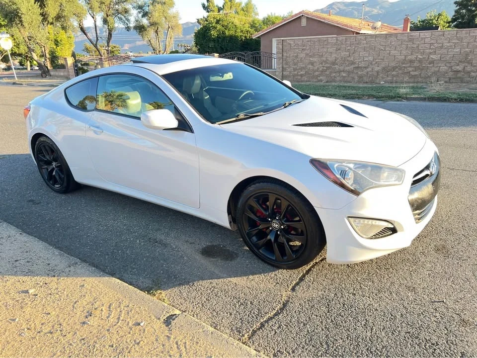 2014 Hyundai Genesis Coupe - Image 3 of 20