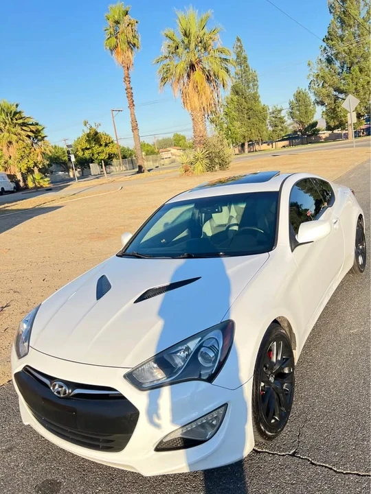 2014 Hyundai Genesis Coupe - Image 7 of 20