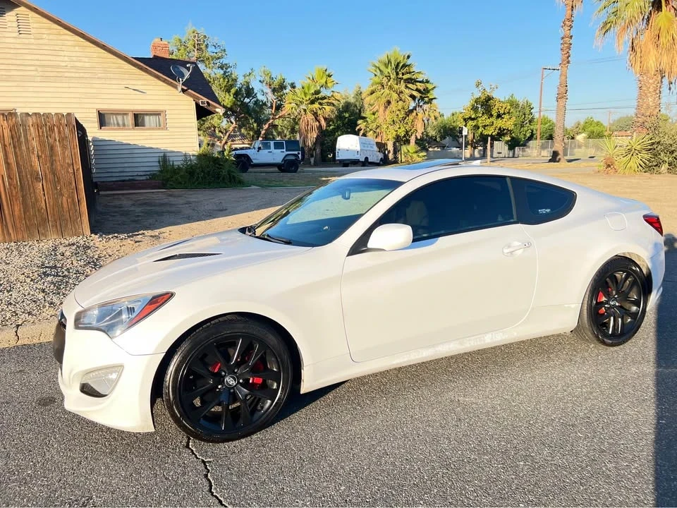 2014 Hyundai Genesis Coupe - Image 6 of 20
