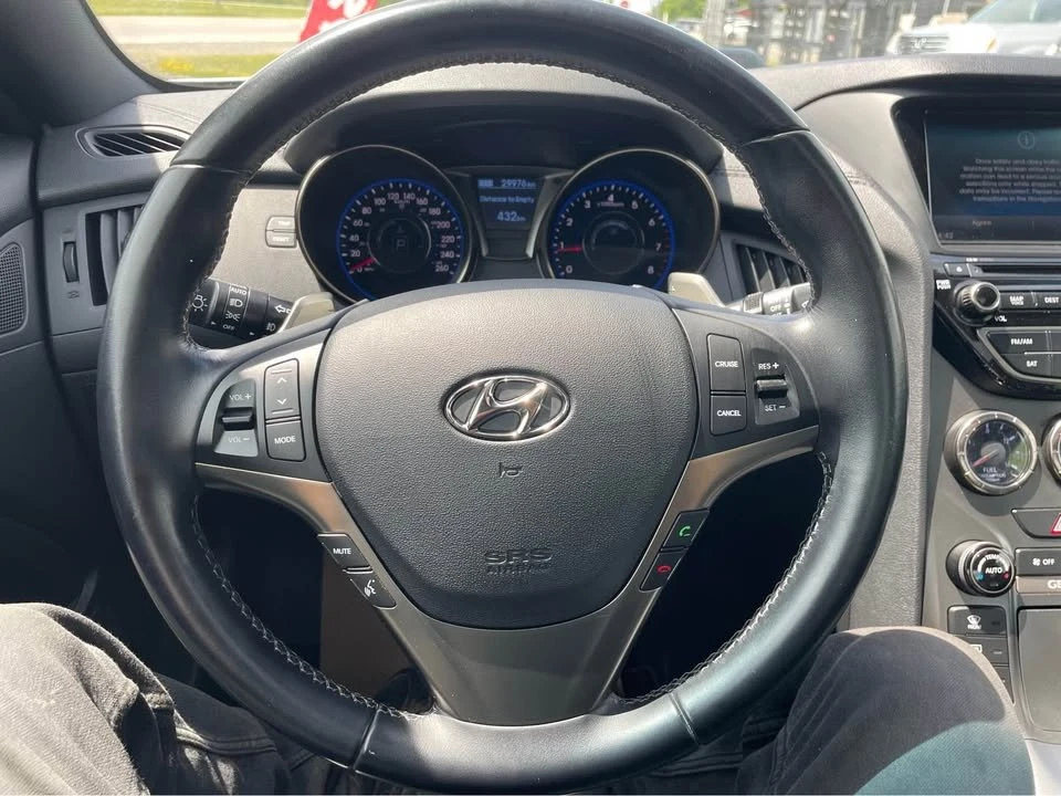 2014 Hyundai Genesis Coupe - Image 12 of 18