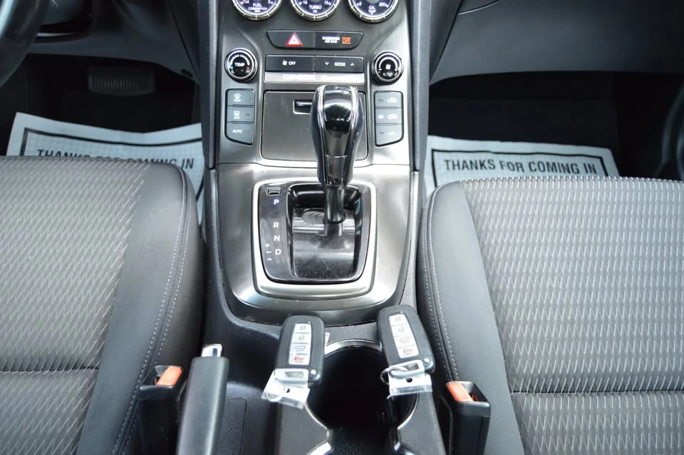 2014 Hyundai Genesis Coupe - Image 17 of 20