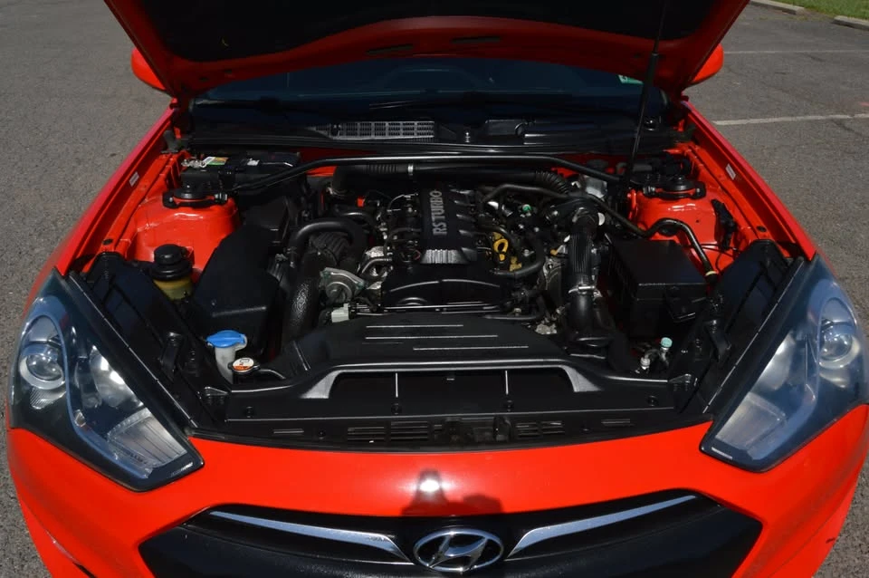 2014 Hyundai Genesis Coupe - Image 18 of 20