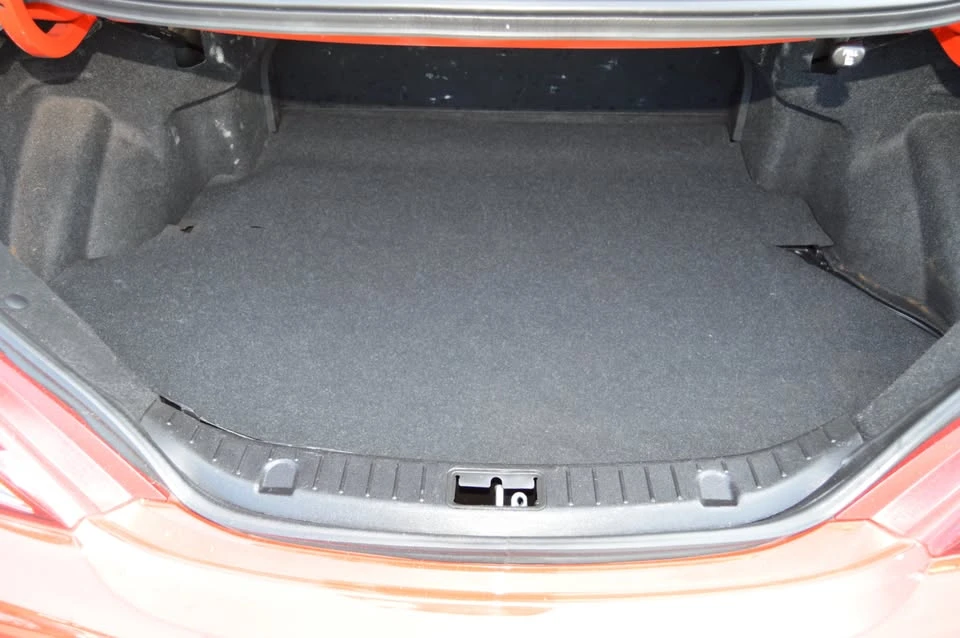 2014 Hyundai Genesis Coupe - Image 19 of 20