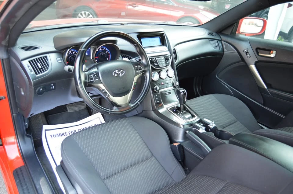 2014 Hyundai Genesis Coupe - Image 11 of 20