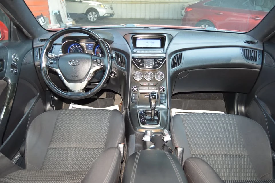 2014 Hyundai Genesis Coupe - Image 12 of 20