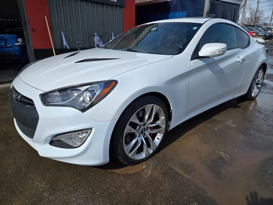 2014 Hyundai Genesis Coupe - Image 3 of 15