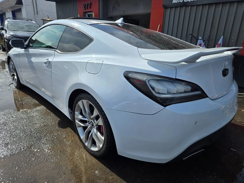 2014 Hyundai Genesis Coupe - Image 5 of 15
