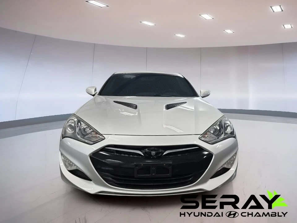 2014 Hyundai Genesis - Image 8 of 20