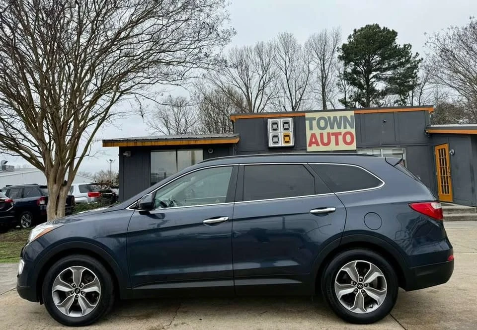 2014 Hyundai Santa Fe - Image 4 of 20