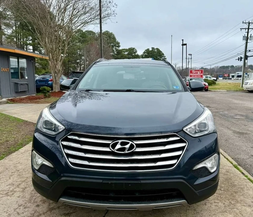 2014 Hyundai Santa Fe - Image 17 of 20