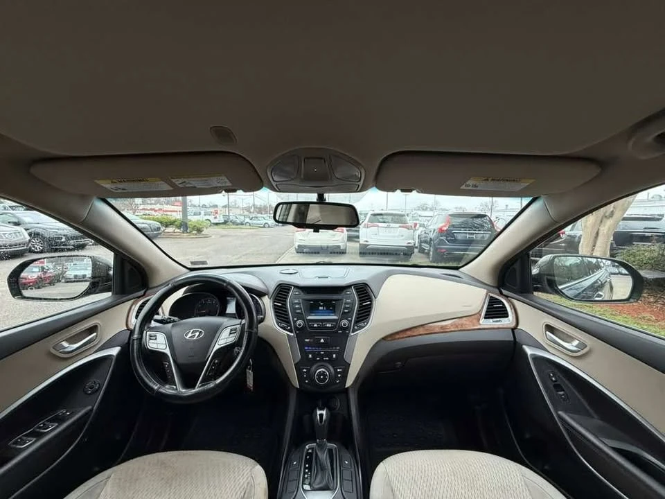 2014 Hyundai Santa Fe - Image 9 of 20