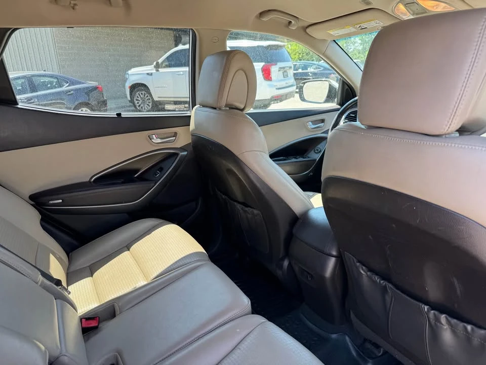 2014 Hyundai Santa Fe - Image 9 of 12