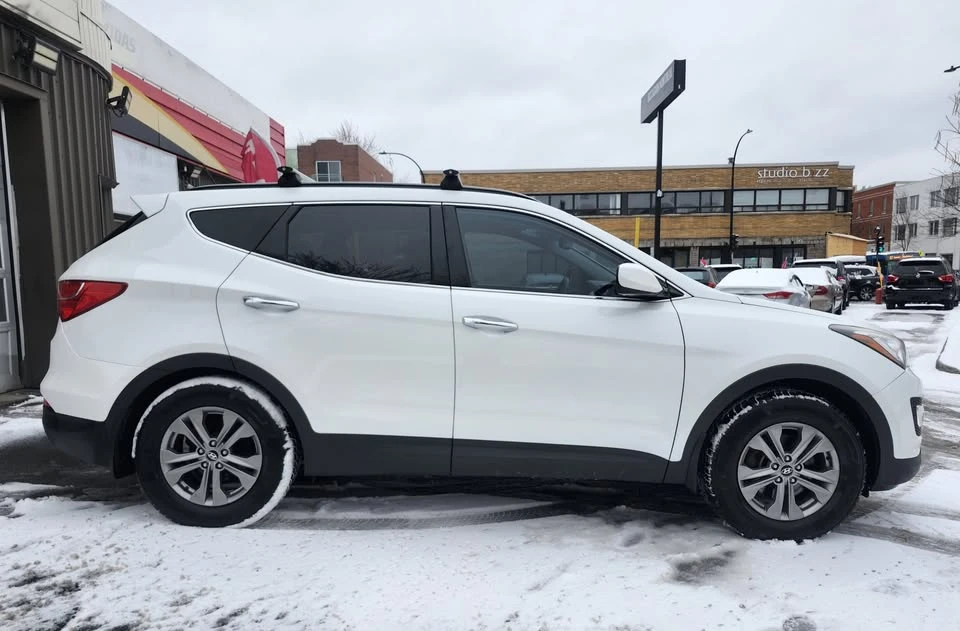 2014 Hyundai Santa Fe - Image 8 of 20