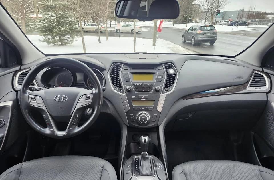 2014 Hyundai Santa Fe - Image 13 of 20