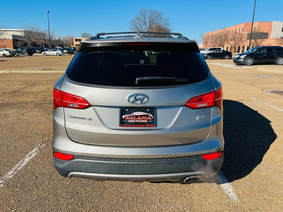 2014 Hyundai Santa Fe - Image 2 of 15