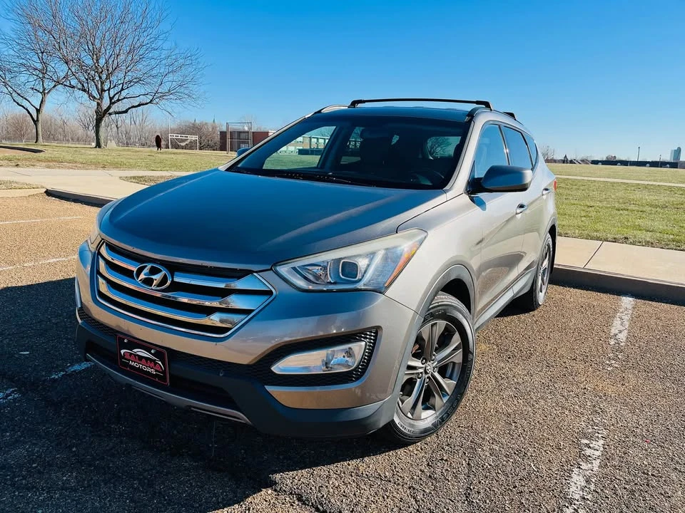 2014 Hyundai Santa Fe - Image 3 of 15