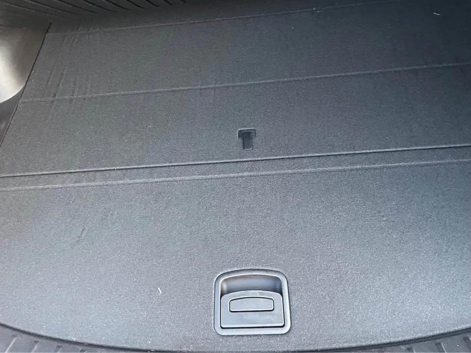 2014 Hyundai Santa Fe - Image 17 of 19