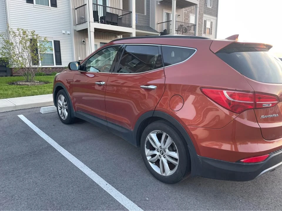 2014 Hyundai Santa Fe - Image 7 of 19