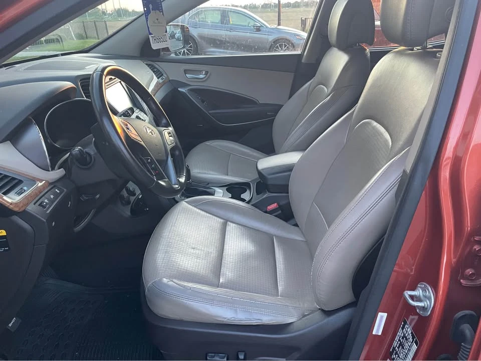 2014 Hyundai Santa Fe - Image 9 of 19