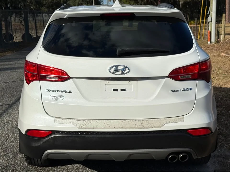 2014 Hyundai Santa Fe - Image 7 of 18