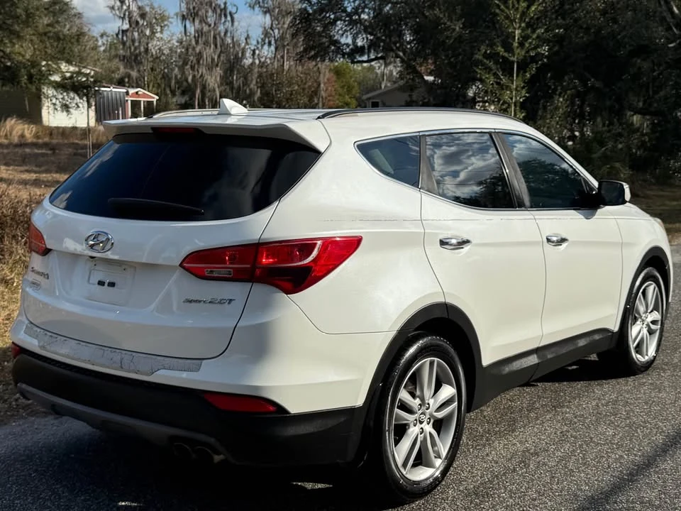 2014 Hyundai Santa Fe - Image 5 of 18