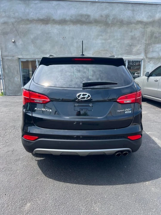 2014 Hyundai Santa Fe - Image 5 of 17