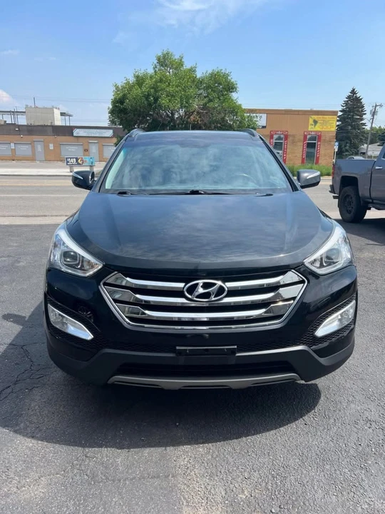 2014 Hyundai Santa Fe - Image 2 of 17