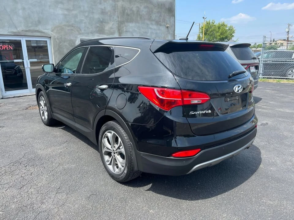 2014 Hyundai Santa Fe - Image 6 of 17